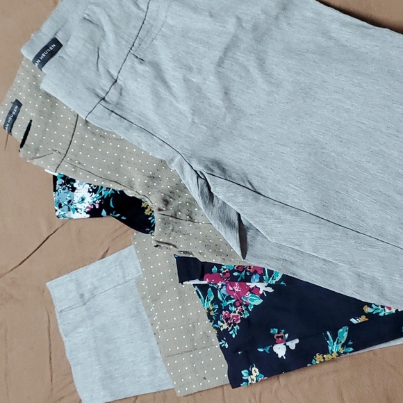 **Woman's bundle of pants - Picture 9 of 10